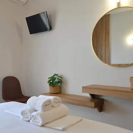 Akti Hotel *
